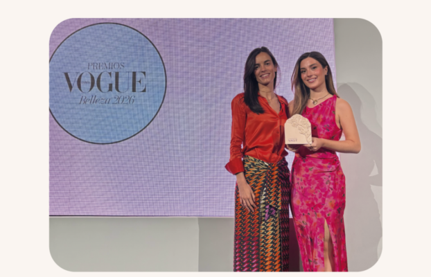 Atashi shines at the Vogue Beauty Awards 2026 with Instant Blur Magic Eyes